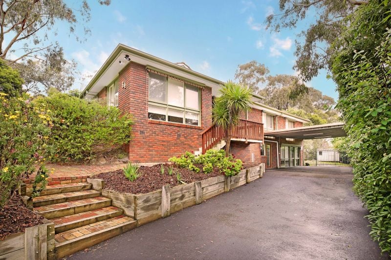 64 Luck Street, Eltham