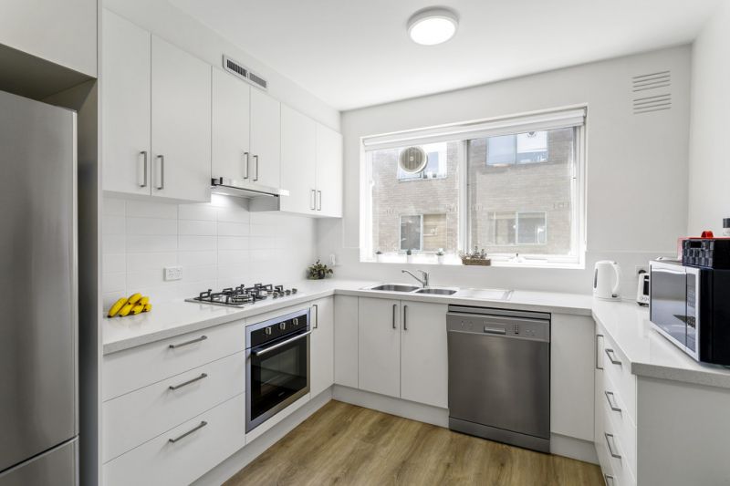10/90 Liddiard Street, Hawthorn - Thumbnail 4