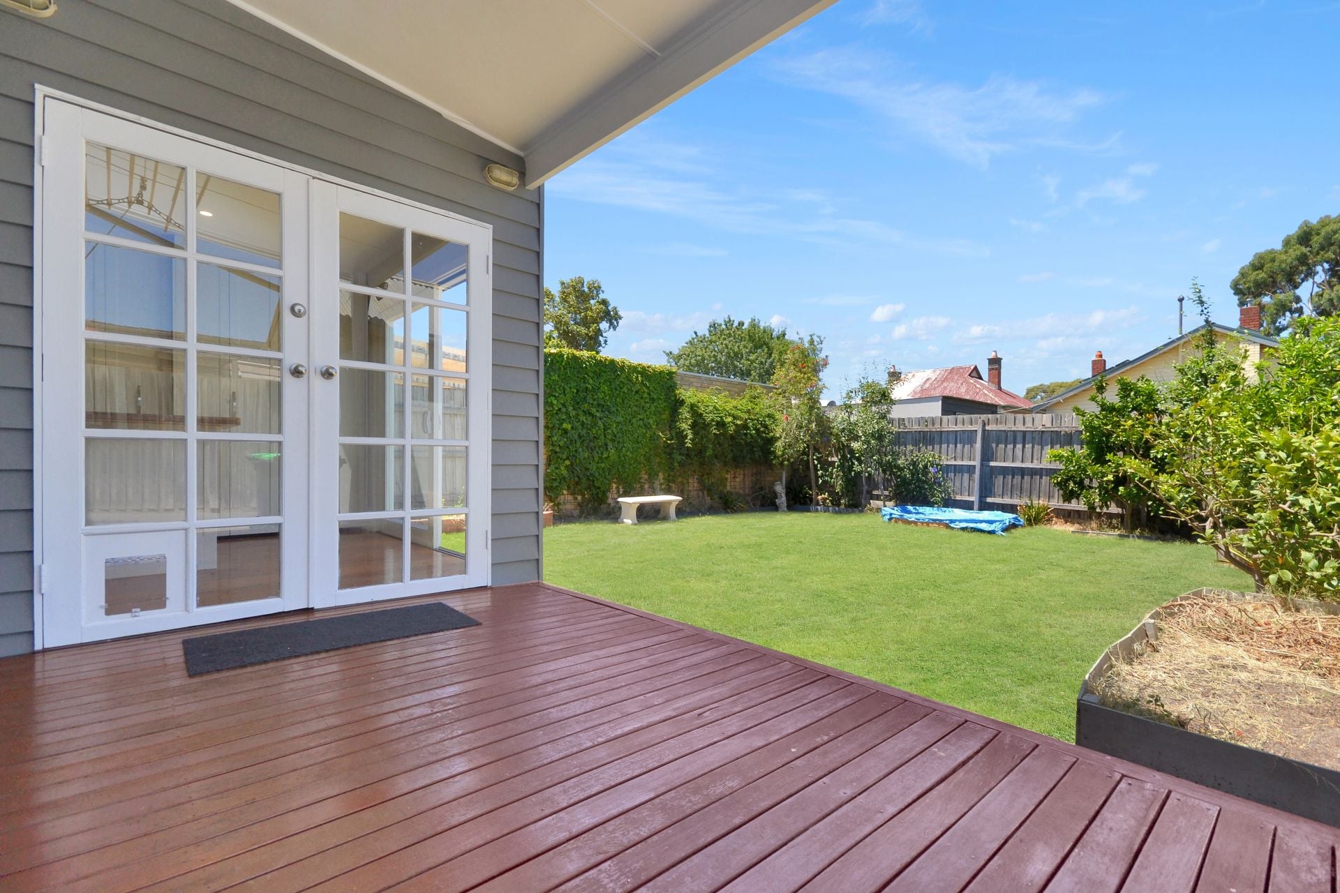 CONTEMPORARY DELIGHT IN COBURG