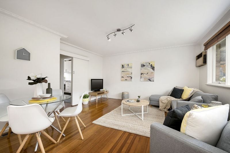 2/564 Riversdale Road, Camberwell - Thumbnail 2