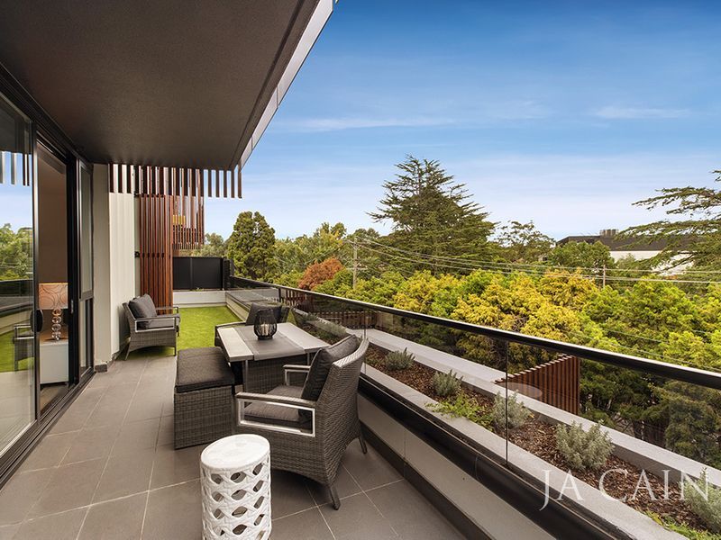 307/25 Trent Street, Glen Iris J A CAIN Real Estate
