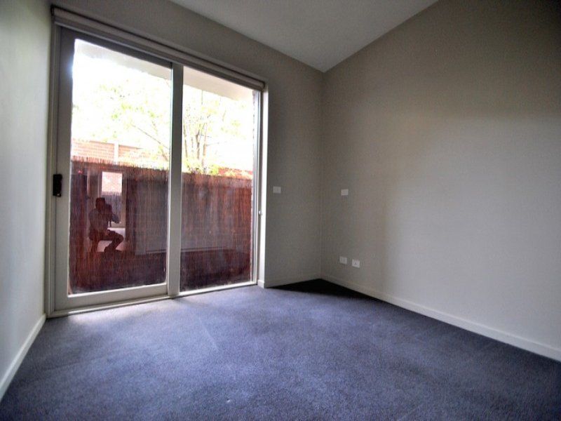 3/106 Addison Street, Elwood - Thumbnail 7