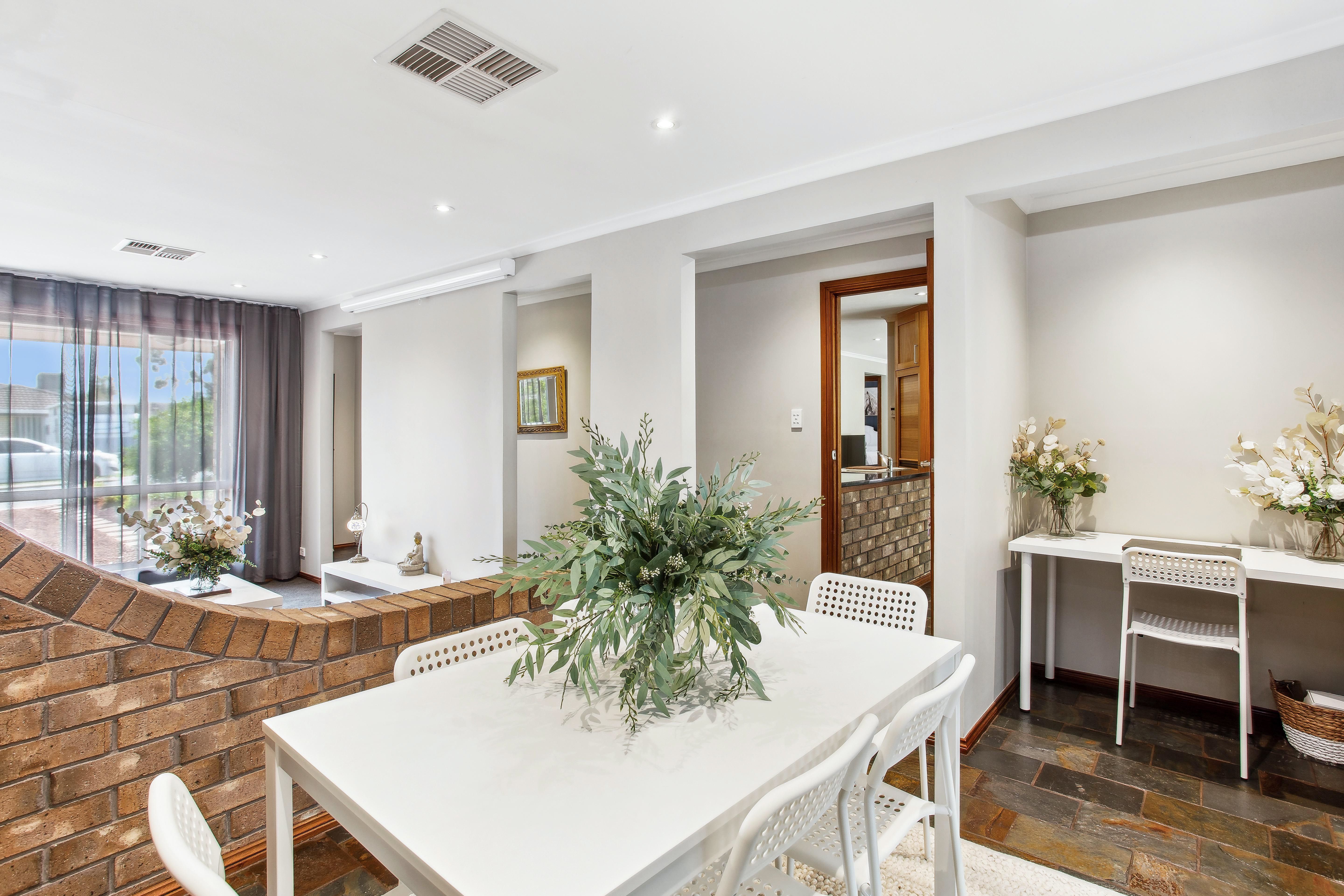 19 Wanbi Court Craigmore 5114