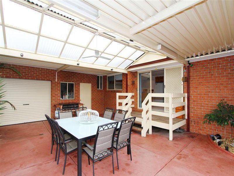 Family Home, Close to Everything!