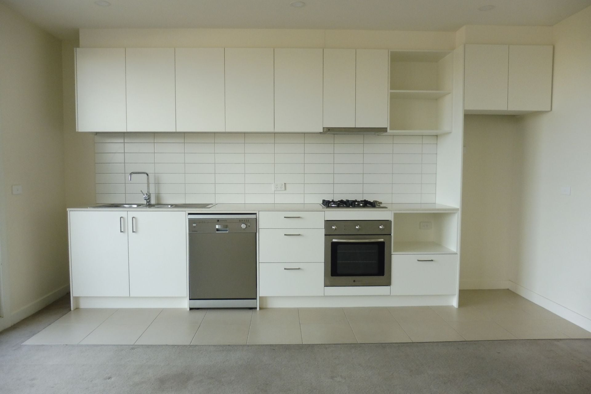 SPACIOUS APPARTMENT