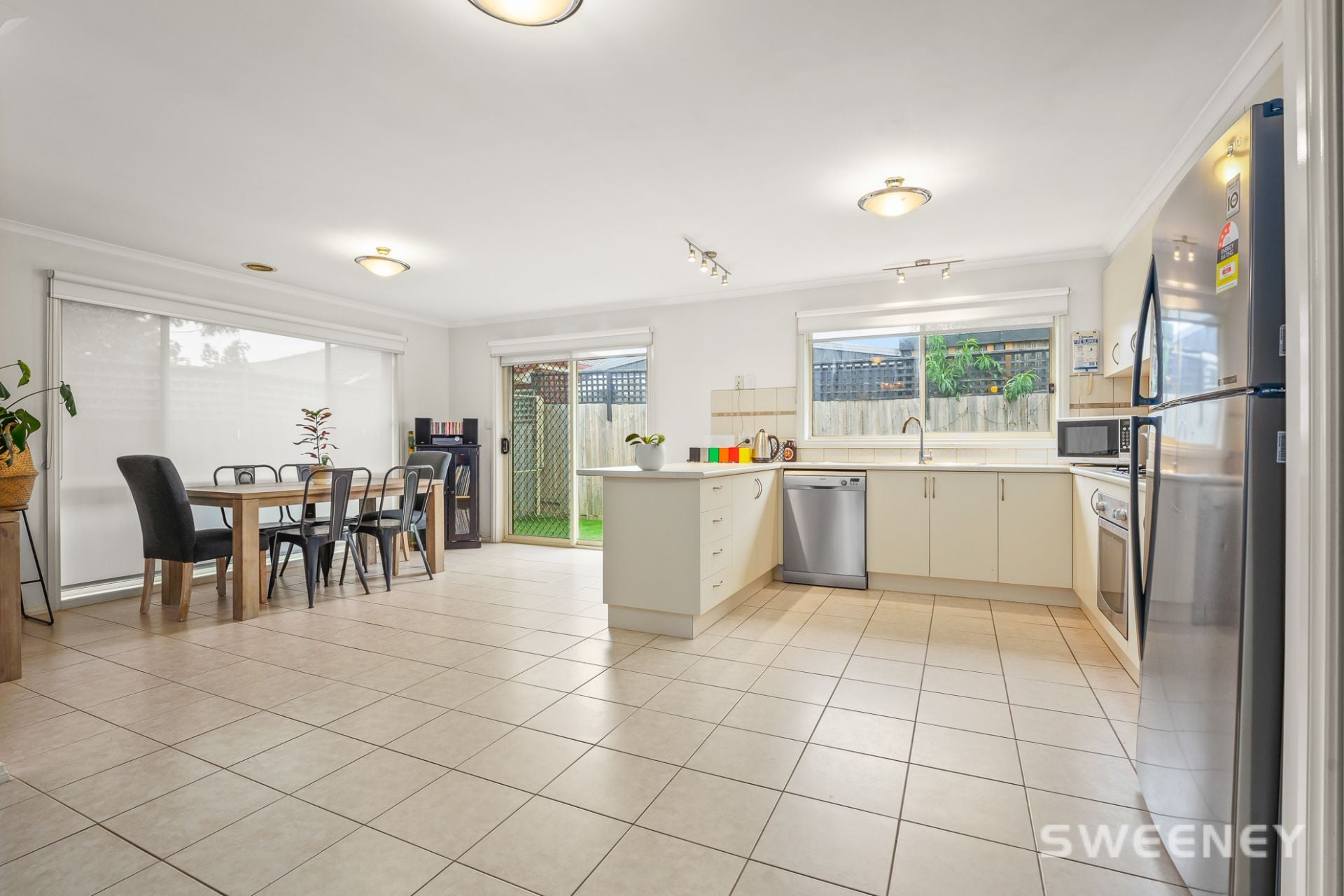 2/10 Dillon Court, Altona Meadows - Thumbnail 7