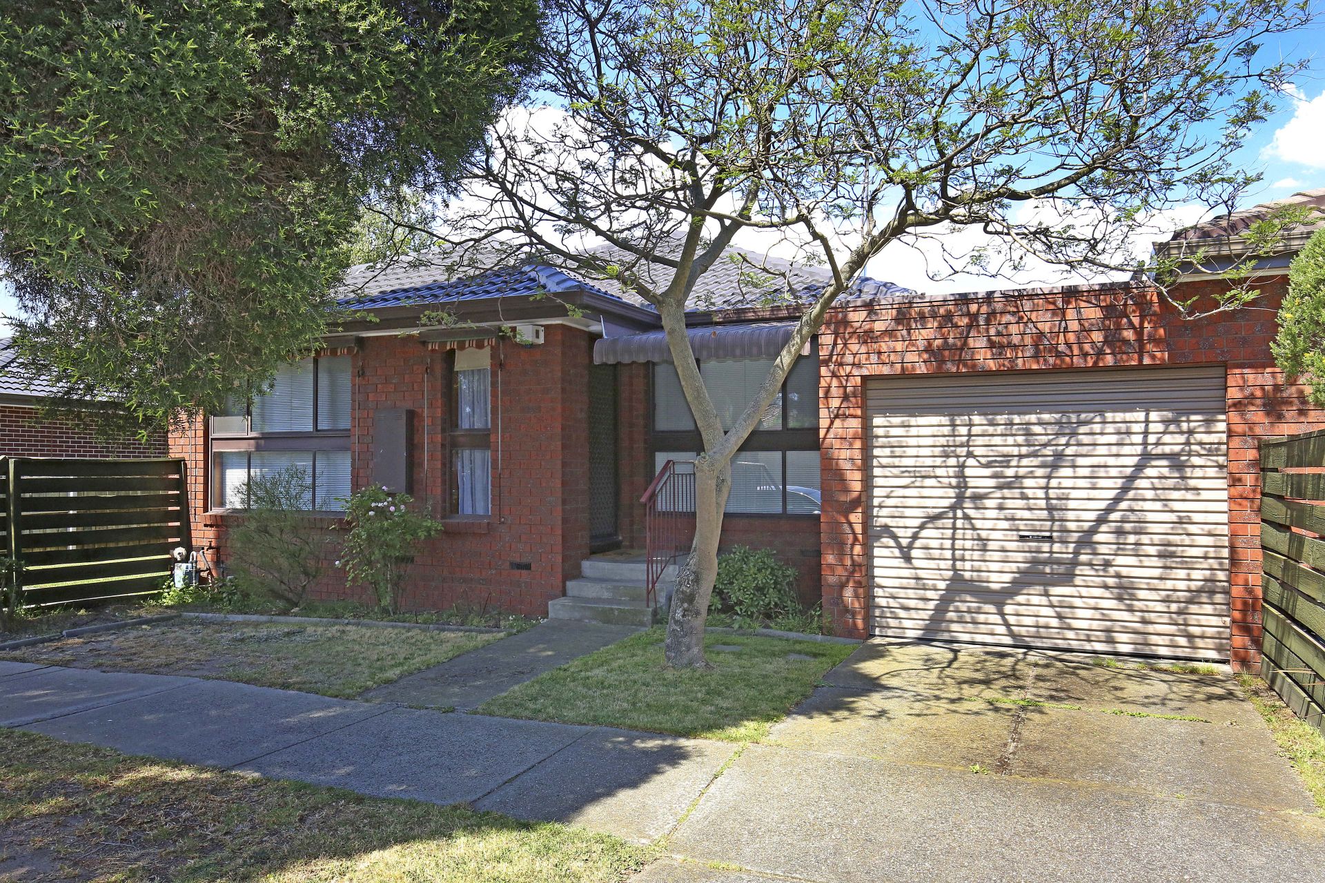 Large, Updated Two Bedroom Unit!
