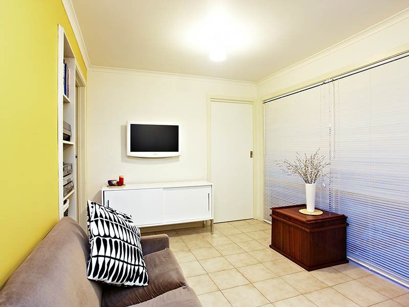 27 Simmons Drive, ALTONA, Altona - Thumbnail 6