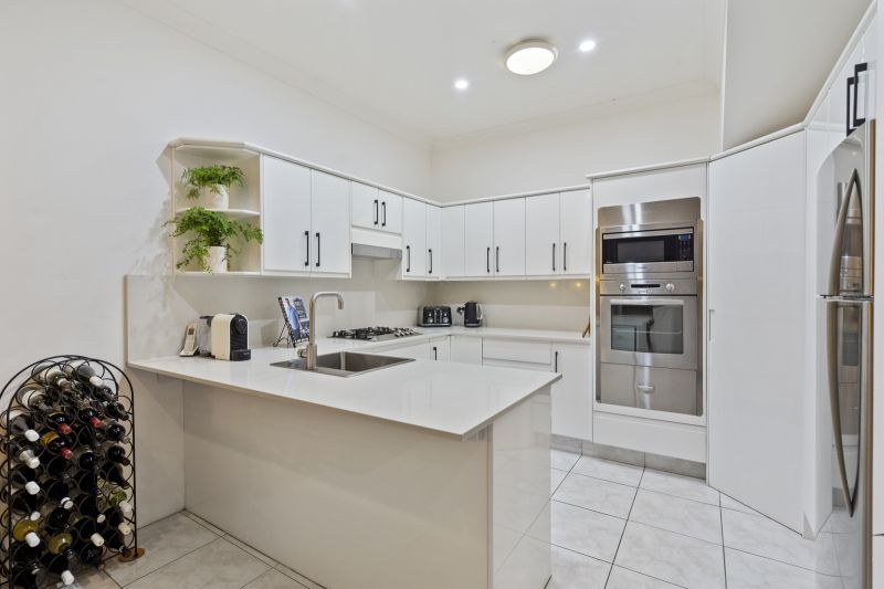 27/3 Lee Road, Runaway Bay - Thumbnail 8