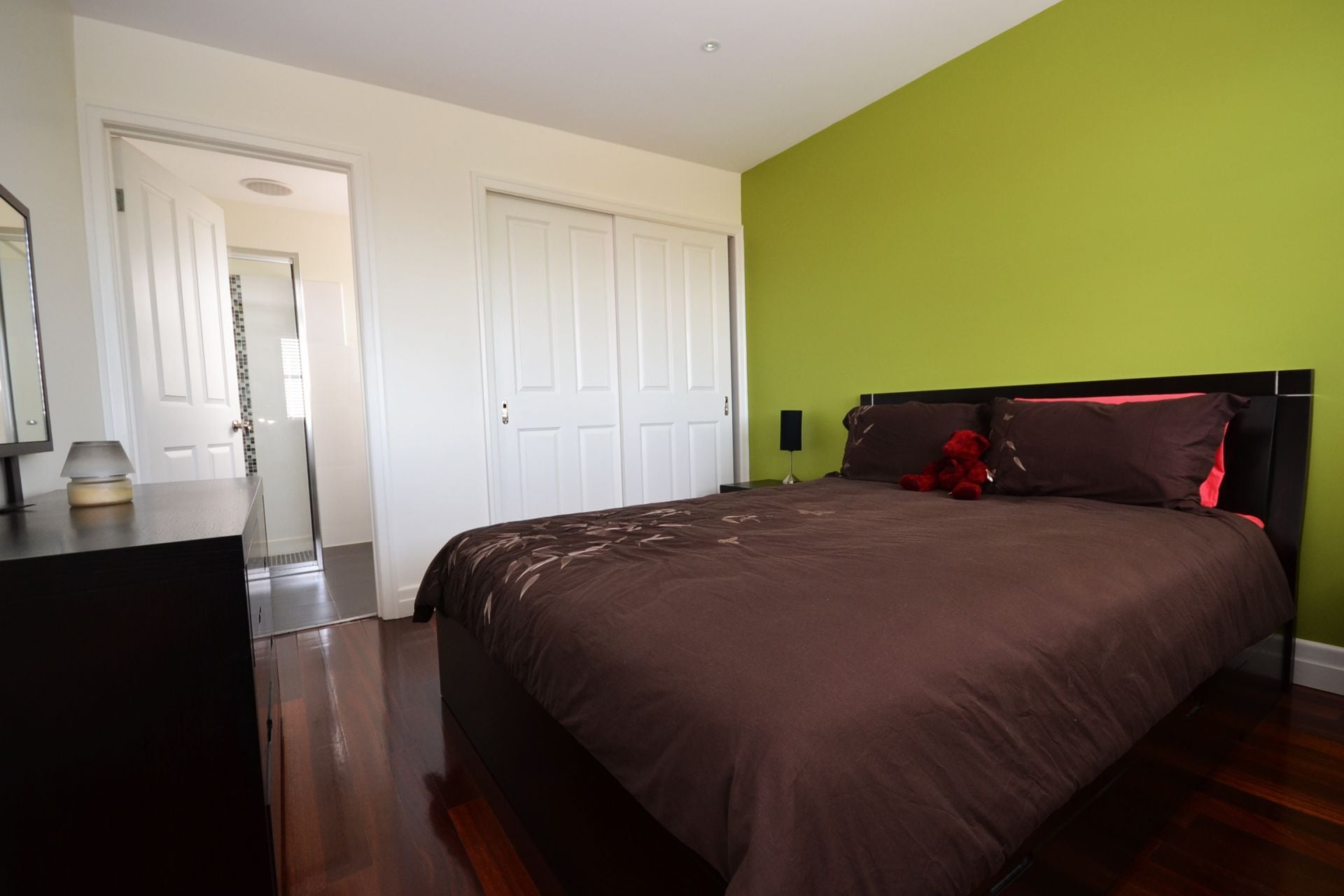 BEAUTIFULLY PRESENTED FAMILY HOME