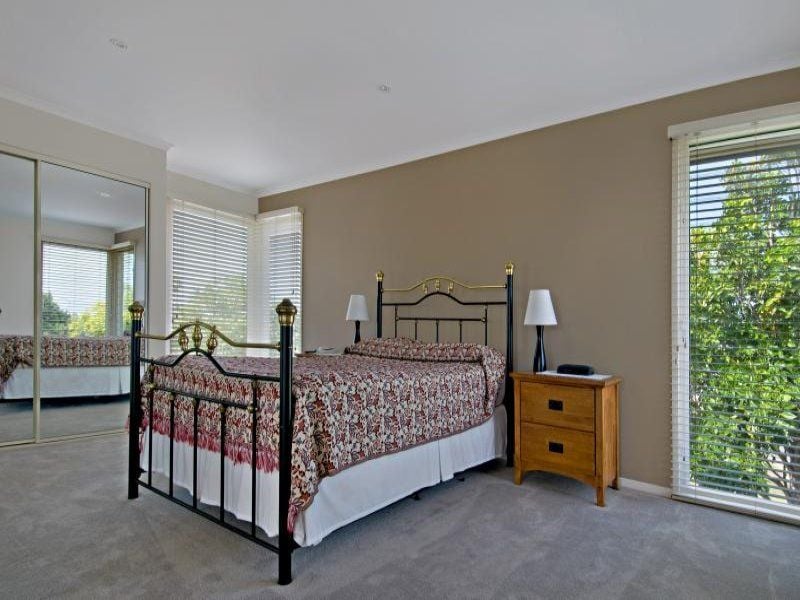 1 Bongaree Drive PELICAN WATERS QLD, Pelican Waters - Thumbnail 7