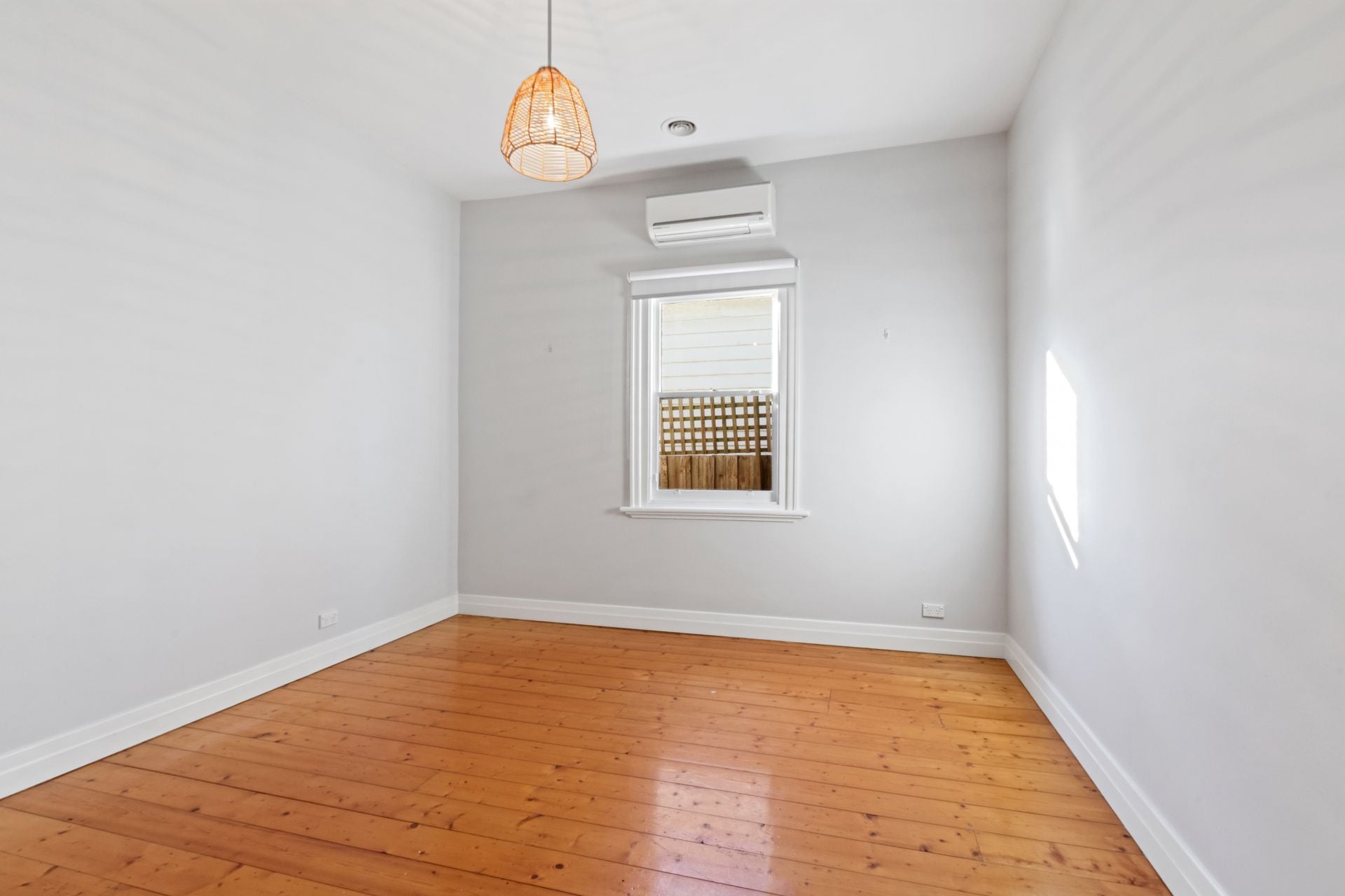 Beautifully Presented 3 Bedroom Home!