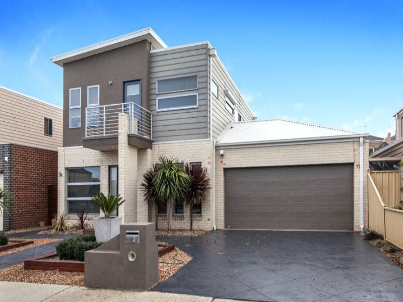 12 Chelsworth Place, Caroline Springs - Thumbnail 2