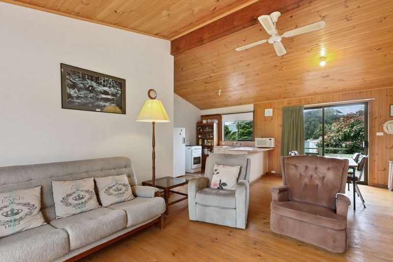 33 Murray Street, Apollo Bay, VIC, Apollo Bay - Thumbnail 4