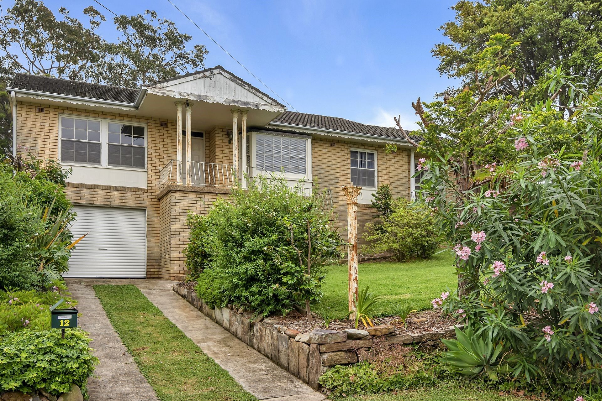 Real Estate For Lease 12 Ballyshannon Road Killarney Heights , NSW