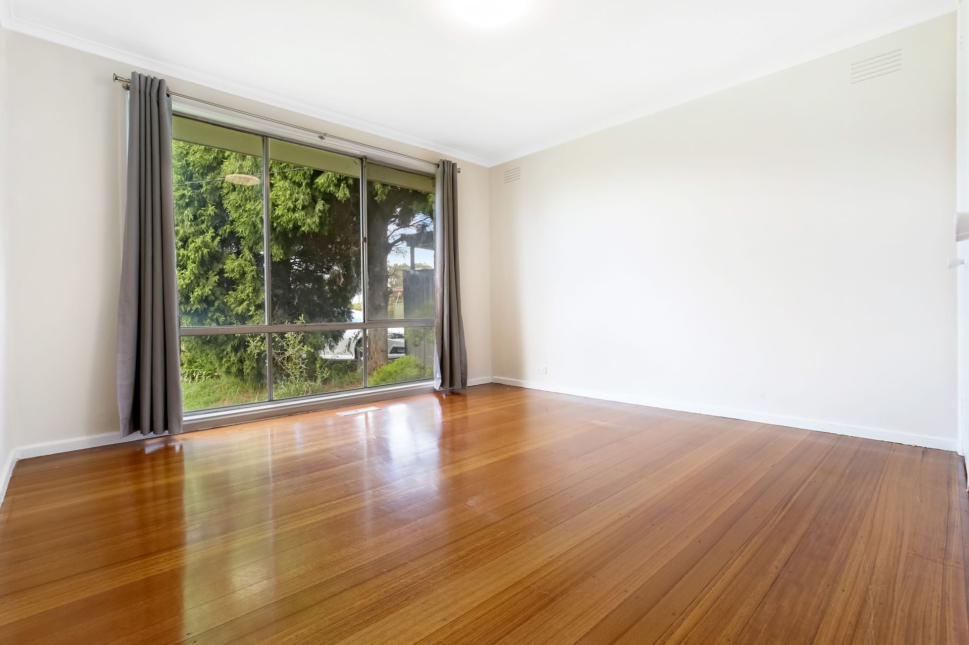 Lovely Three Bedroom Family Home!