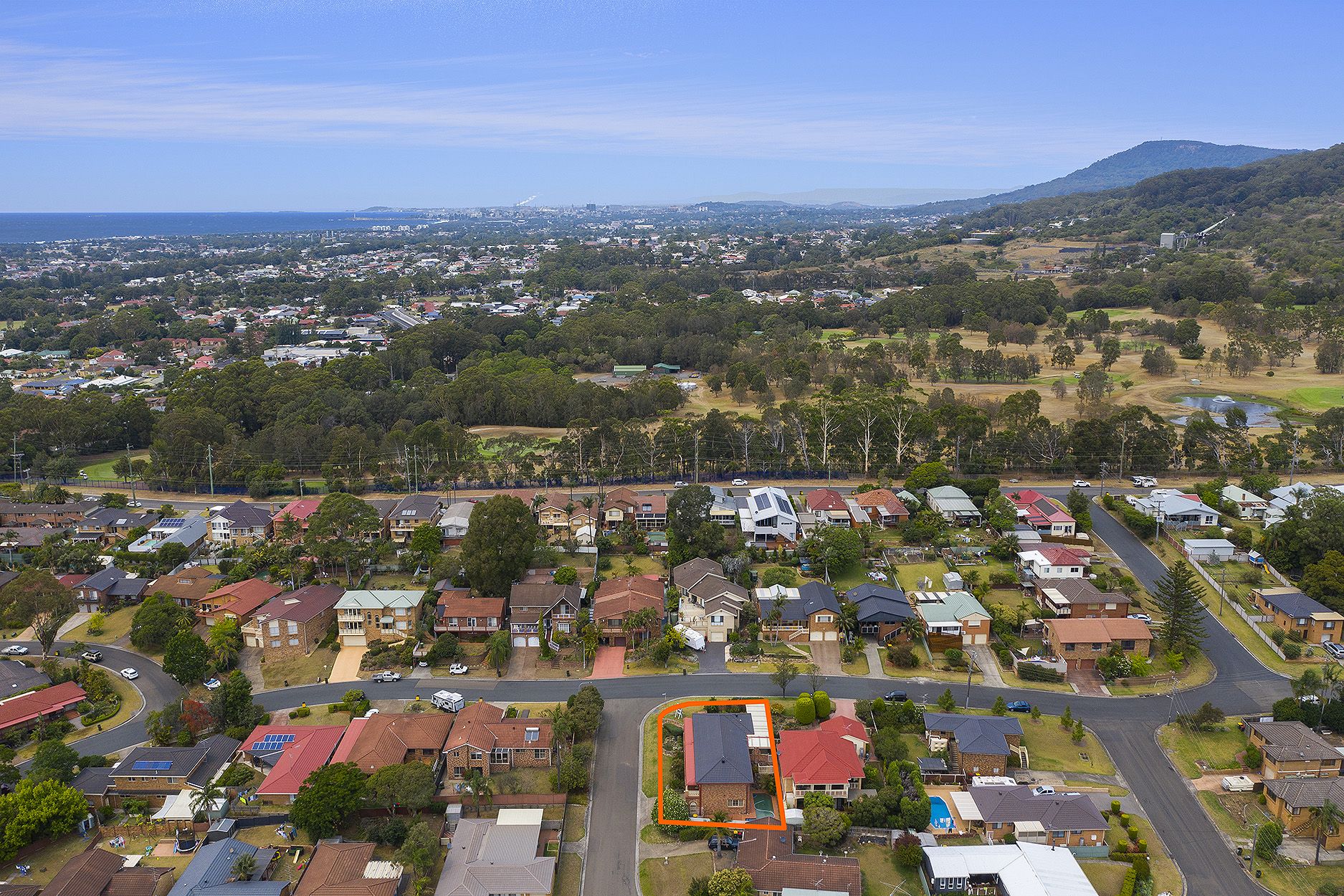 24 Halley Crescent, Woonona NSW