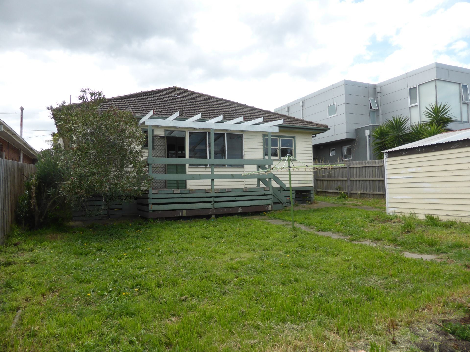 3 or 4 bedrooms  You decide!