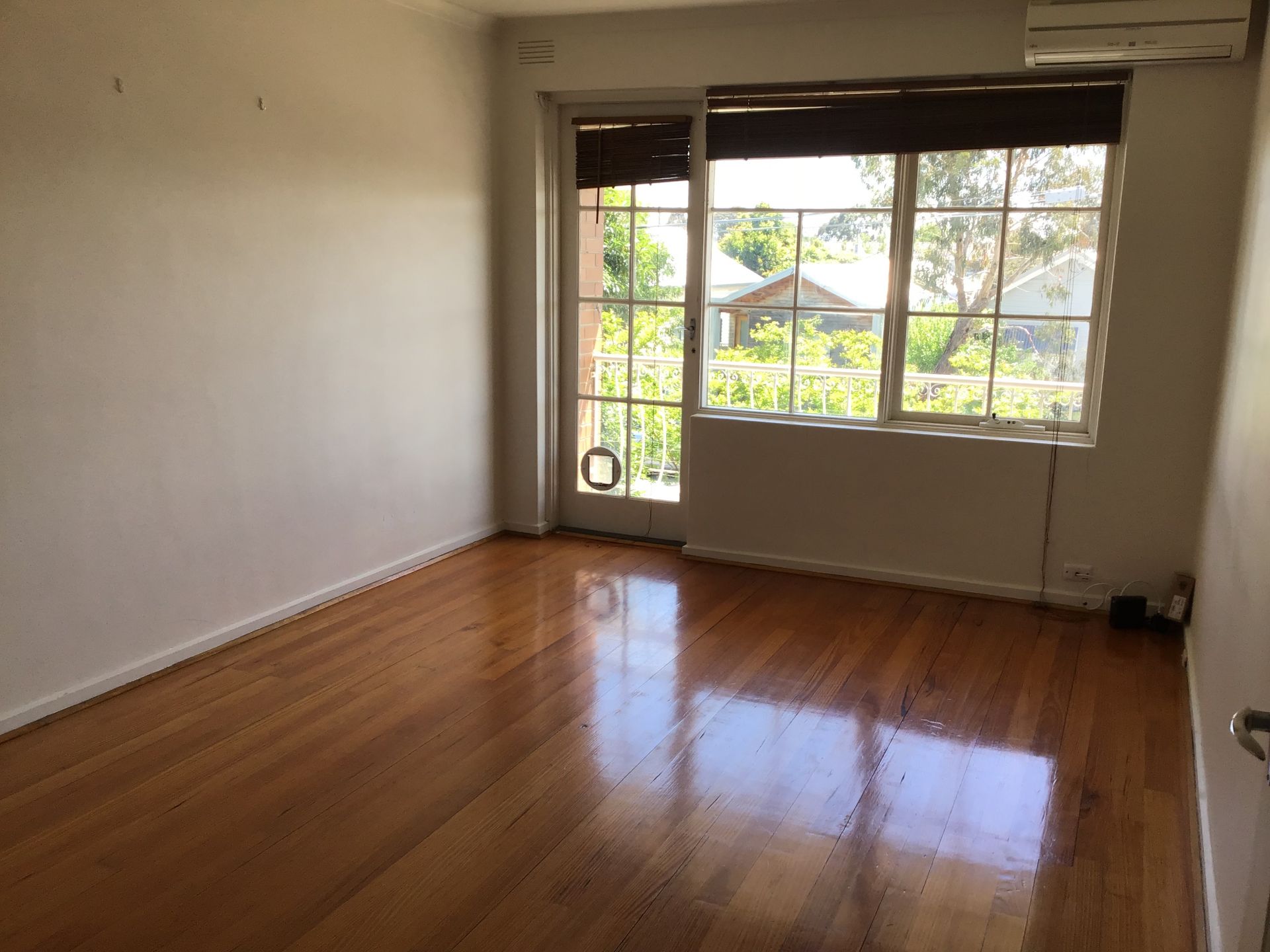 Bright & Conveniently Located on the 1st Floor