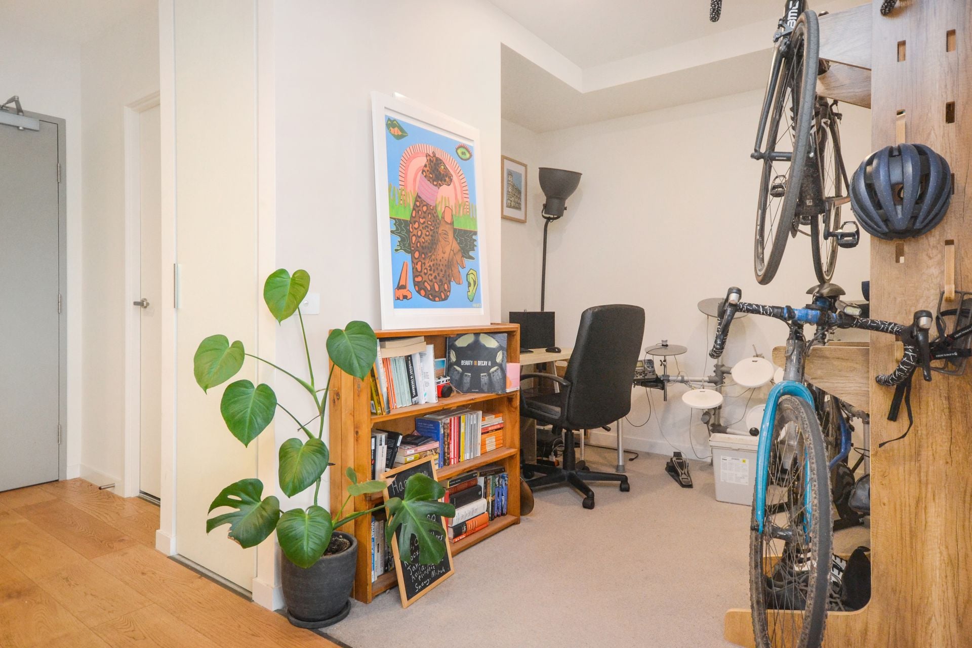 Spacious boutique apartment with generous study