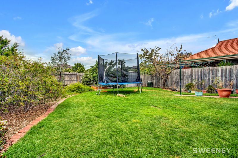 2 O'Connor Court, Altona Meadows - Thumbnail 8
