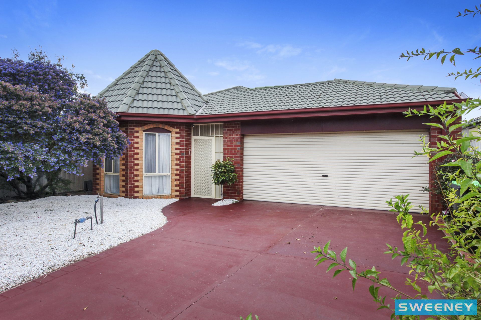 13 Emerald Court, Caroline Springs - Thumbnail 2