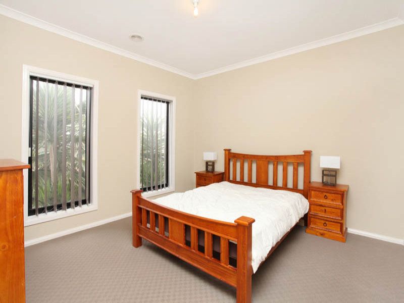 9 Buckley Way, Caroline Springs - Thumbnail 8