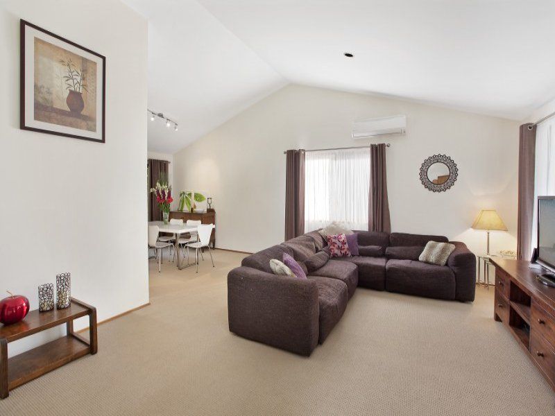 9 Ocean Place, ILLAWONG, Illawong - Thumbnail 3