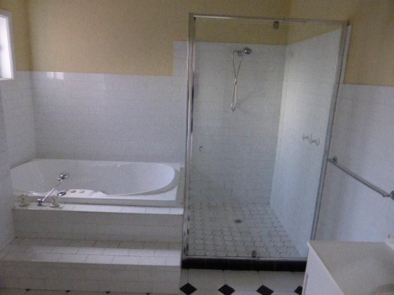 PRICE-$340-$360PW LOOKING FOR A GREAT TENANT!