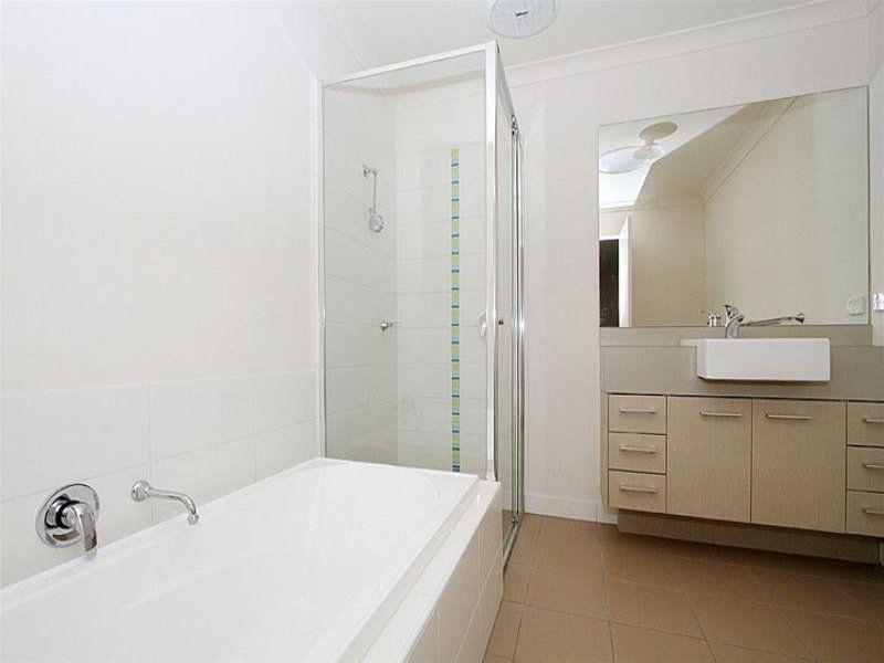 Immaculate 3 Bedroom Townhouse   *Insp Thu 19th Dec @ 5:00pm*