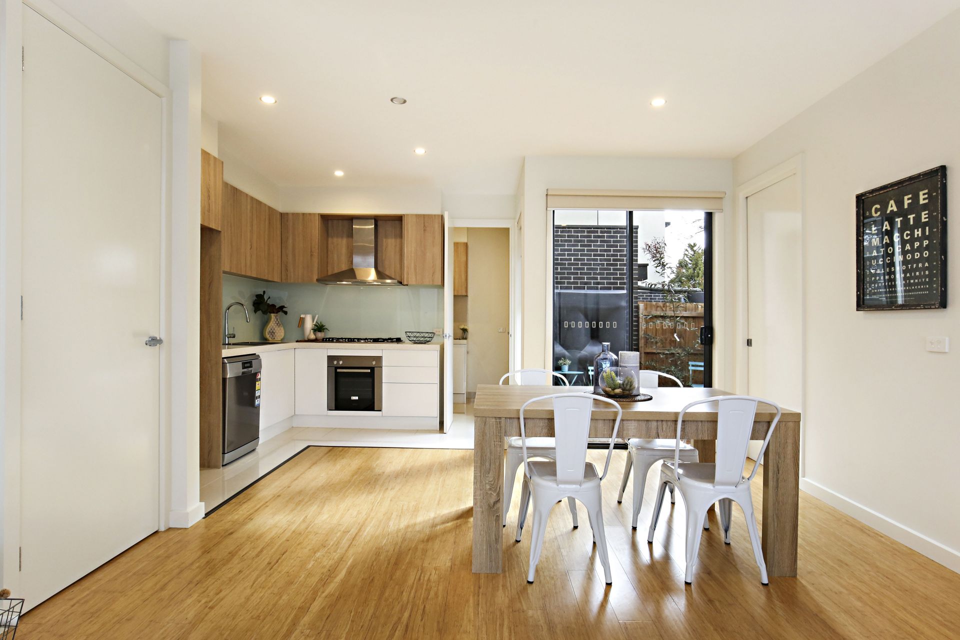 THREE-BEDROOM MODERN LIVING