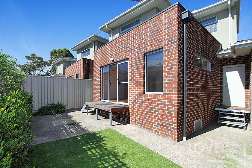 SPACIOUS LIVING AT ITS BEST!