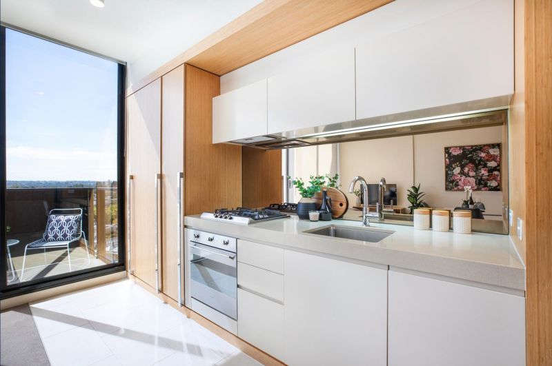 1104/1 Clara Street, South Yarra - Thumbnail 4