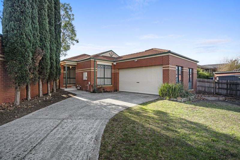27B Oldfield Place, Epping