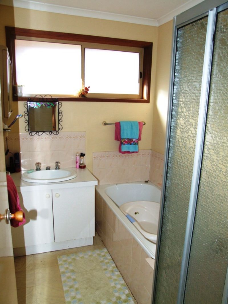 68 Jonathan Drive, Bacchus Marsh - Thumbnail 6