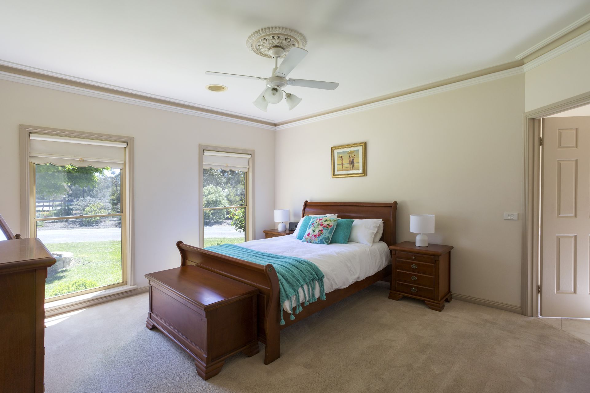 1 Braeside Drive, Junortoun Dungey Carter Ketterer