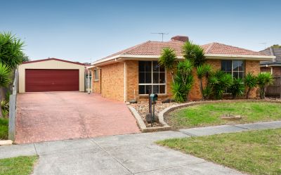 42 Howey Road Pakenham VIC, Pakenham - Thumbnail 2