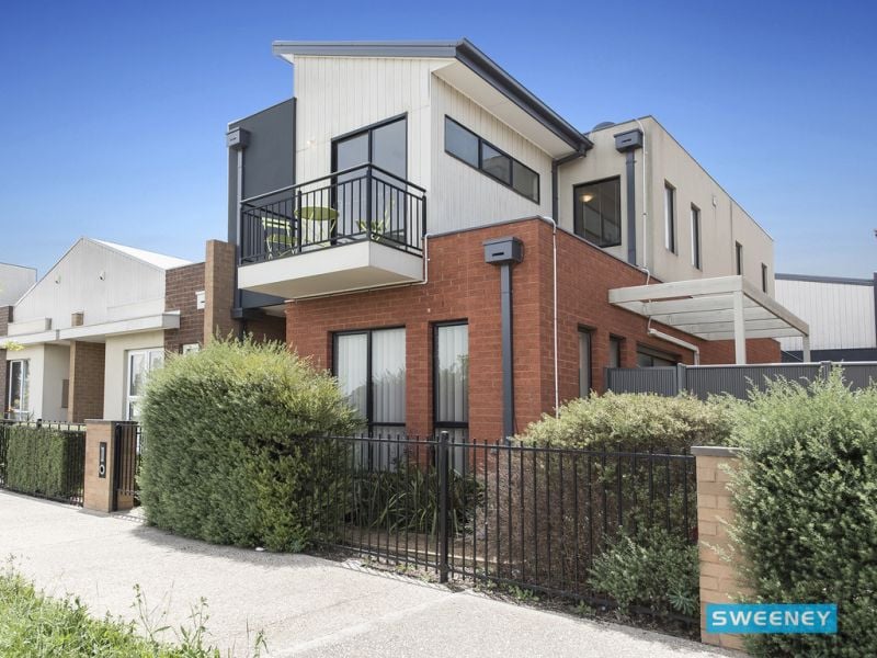 8/30-40 College Street, Caroline Springs - Thumbnail 2