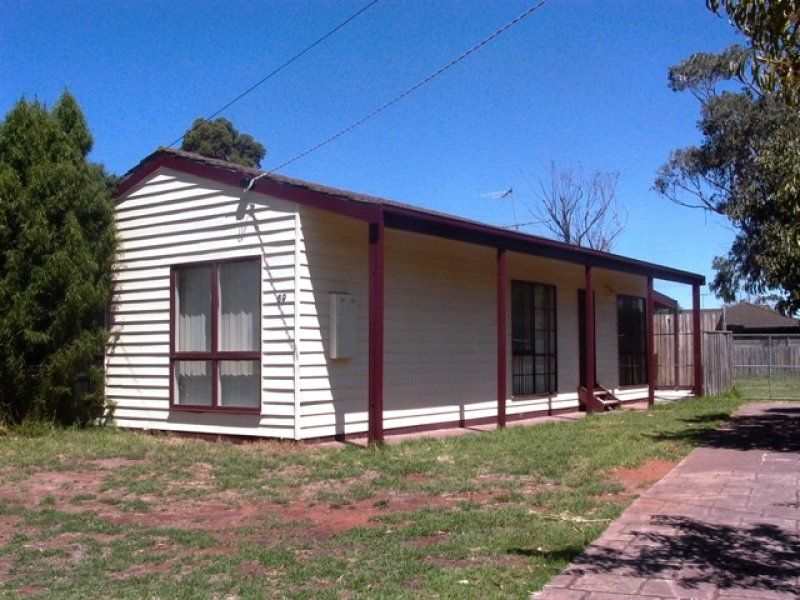 69 Westcott Parade, ROCKBANK Sweeney Estate Agents