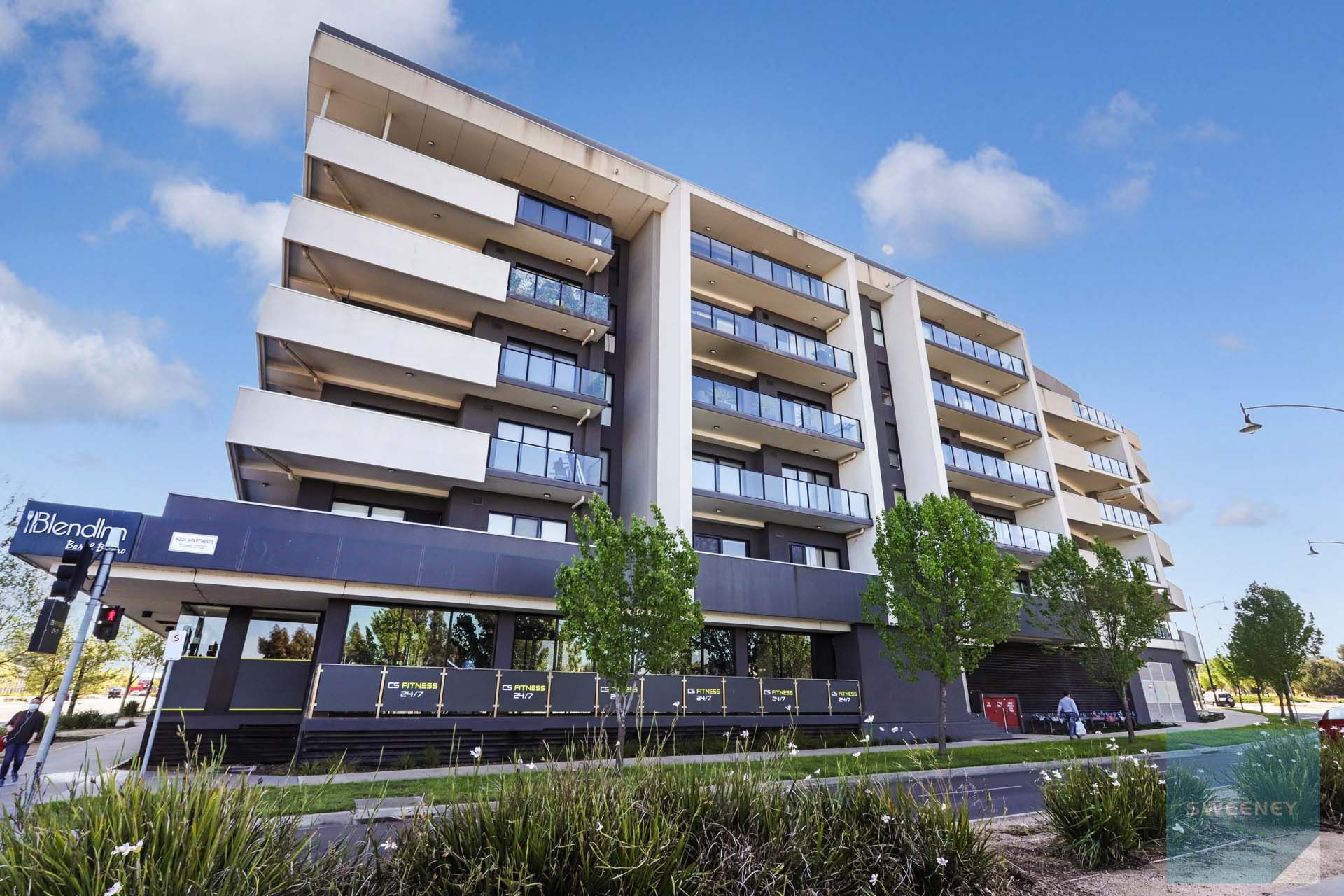 146/73 Lake Street, Caroline Springs - Thumbnail 2