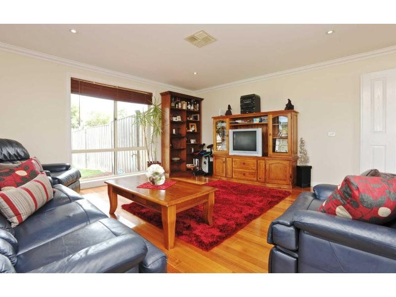 Real Estate For Sale 32 Summerfield Drive Mornington , VIC