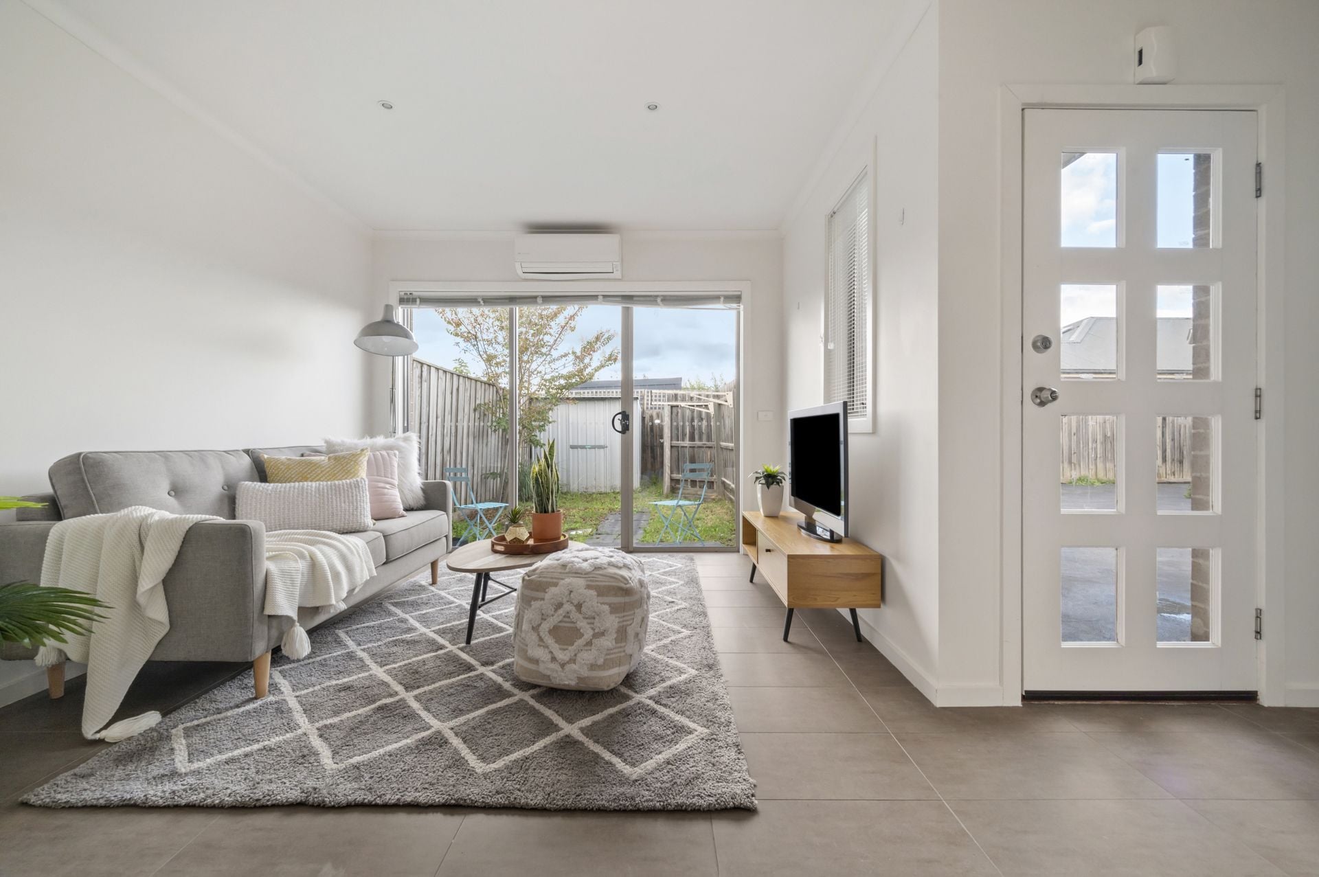 AFFORDABLE START - WALK TO THE TRAIN