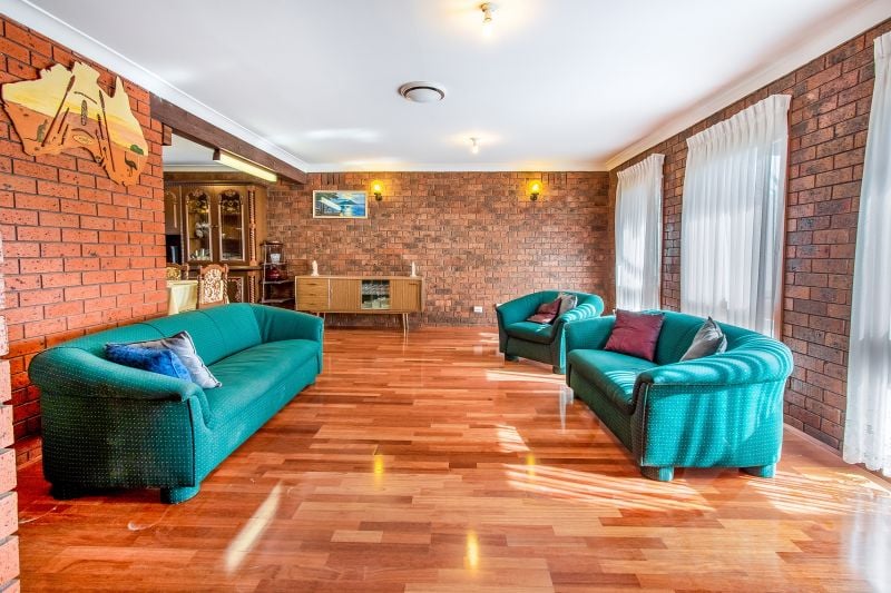 11 Mountbatten Court, Reservoir