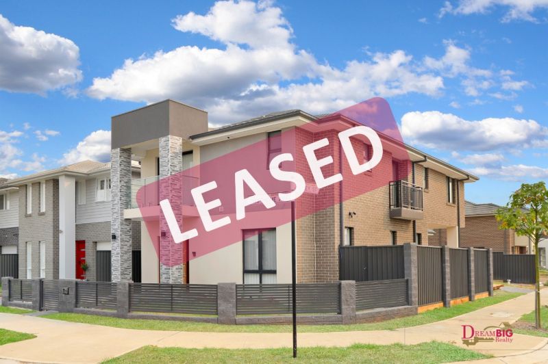 BRAND NEW 5 BEDDA WITH 4 BATHS!!