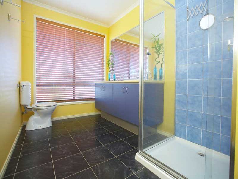 10 La Coruna Gardens, Point Cook - Thumbnail 7