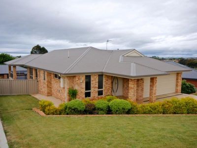 3
 
 
 
  
 
 
 2
 
 
 
  
 
 
 2
 
 
 
 
 
 
 
 18 Rowena Court, Devonport TAS 7310, Devonport - Thumbnail 2
