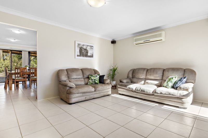 Real Estate For Sale 22 Cottonwood Chase Fletcher , NSW