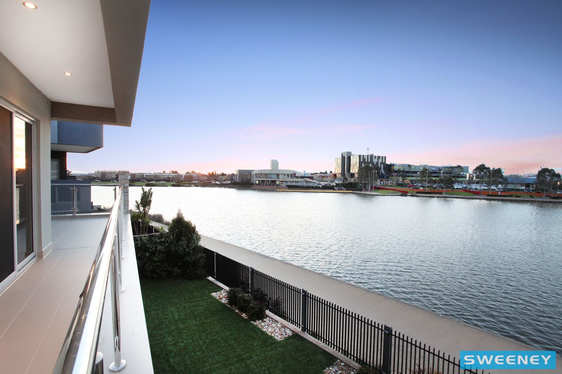 33 The Strand, Caroline Springs - Thumbnail 4