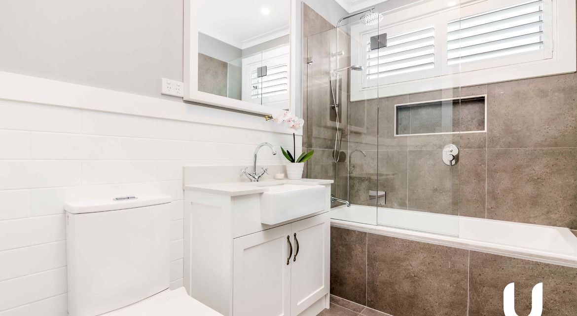 Colebee 23 Coronato Parade