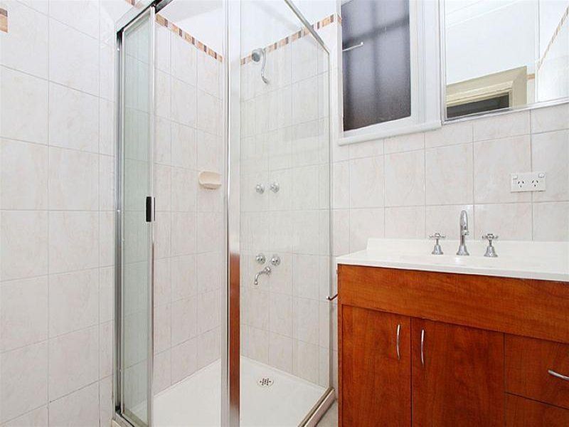 Hidden Away on High! OPEN FOR INSPECTIONS ARE VIA REAR LANE WAY.